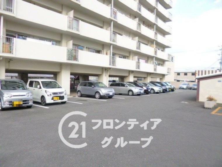 駐車場 初めてのマイホーム購入にいかがでしょうか