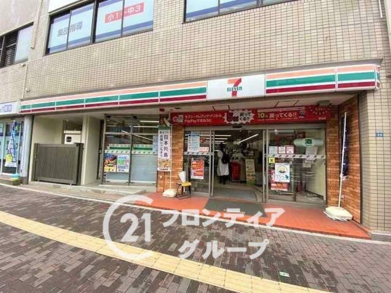 コンビニ セブンイレブン神戸明神町店　徒歩12分。