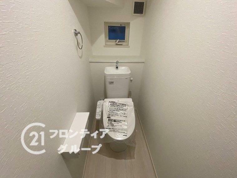 トイレ トイレは1階と2階の2カ所に設置！階段を上り下りせずに使用できるので、高齢の方にも安心です！