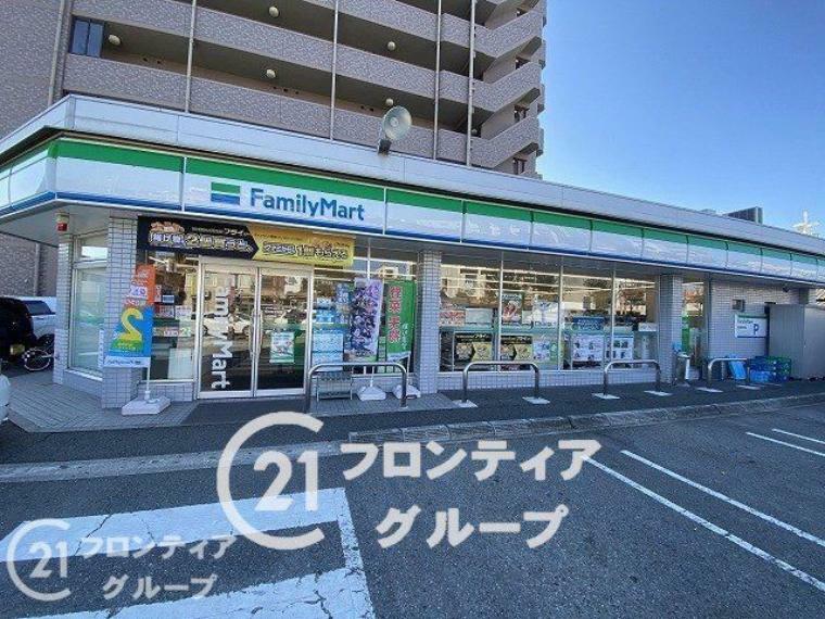 徒歩15分。ファミリーマート姫路壱丁町店　徒歩4分。