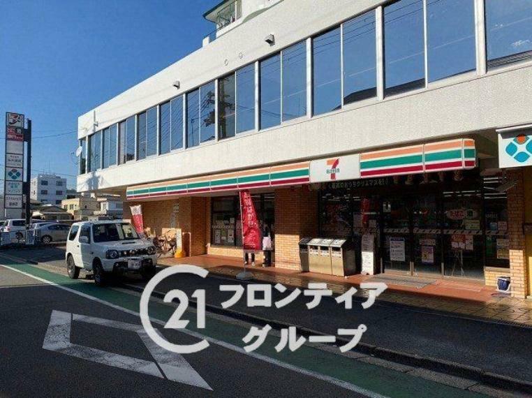 コンビニ セブンイレブン京田辺河原店