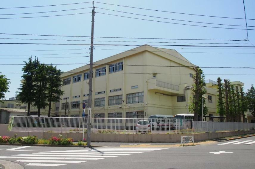 中学校 【中学校】江戸川区立瑞江第三中学校まで1121m