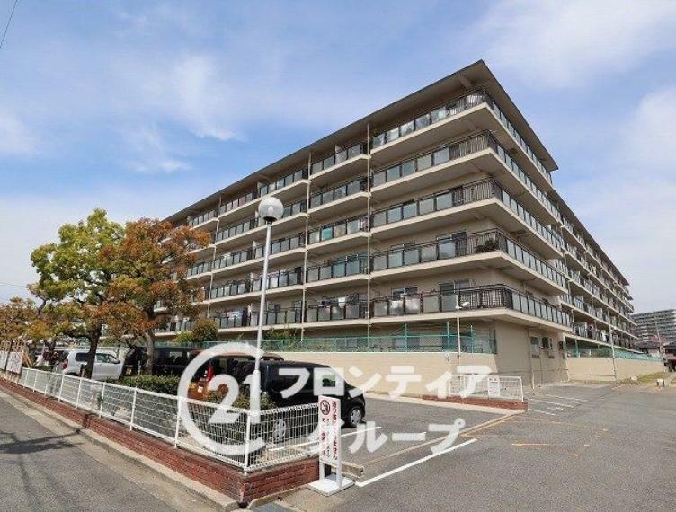 外観写真 RC造、6階建てのマンションです。