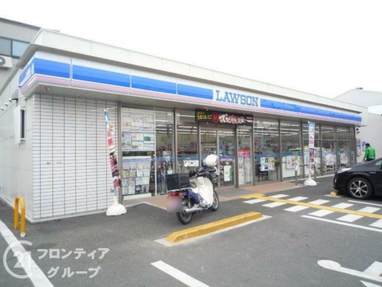 コンビニ ローソン堺小阪店徒歩3分。