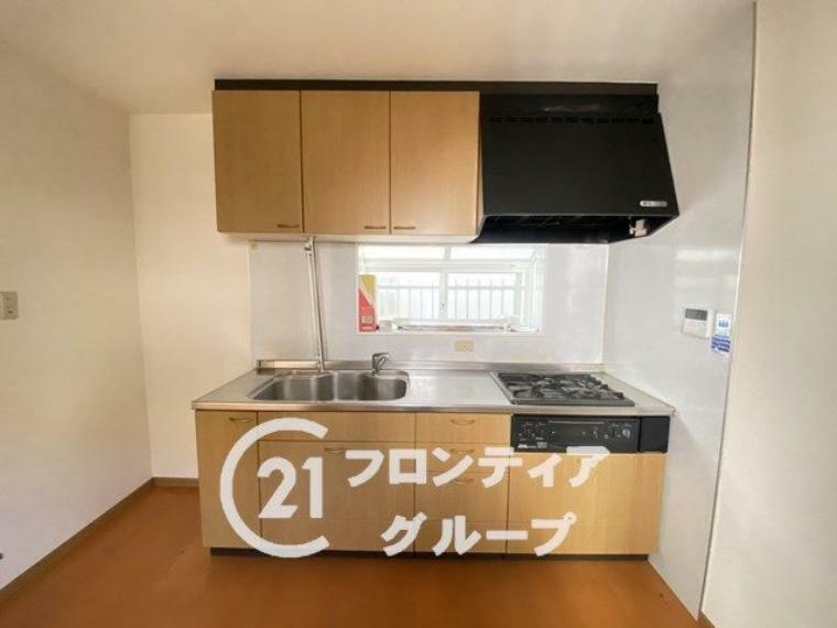キッチン 収納豊富なキッチンスペース！