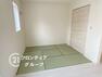 い草香る畳スペースは、使い方色々！客室やお布団で寝るときにぴったりの空間ですね。