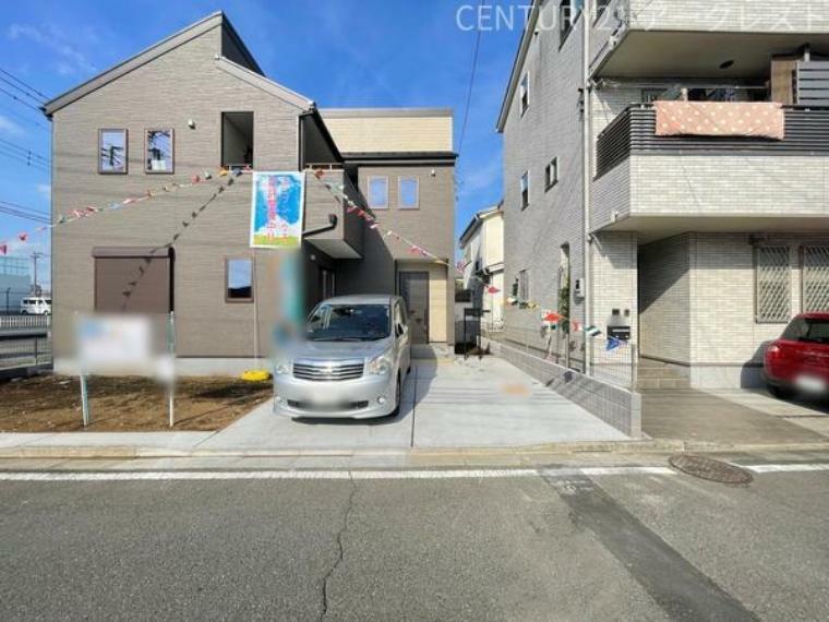 駐車場 カースペースは2台駐車できます