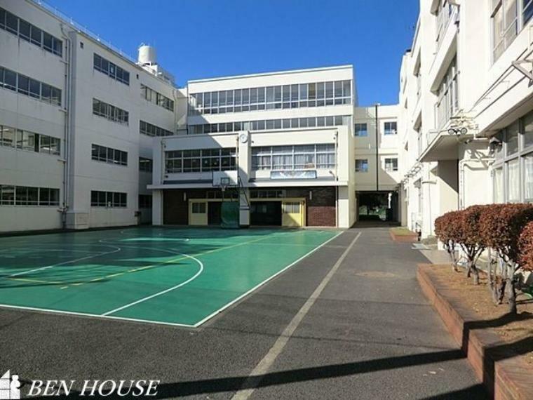 中学校 横浜市立日吉台西中学校 徒歩17分。部活動帰りの帰宅も安心の距離です！
