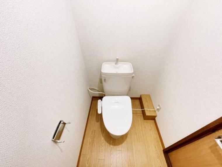 トイレ （トイレ）《内覧OK！》ご家族のプライベート空間をご用意できる3DKのお部屋です*リフォーム完了しているので、キレイお部屋で新生活をすぐにスタートできますね＾＾