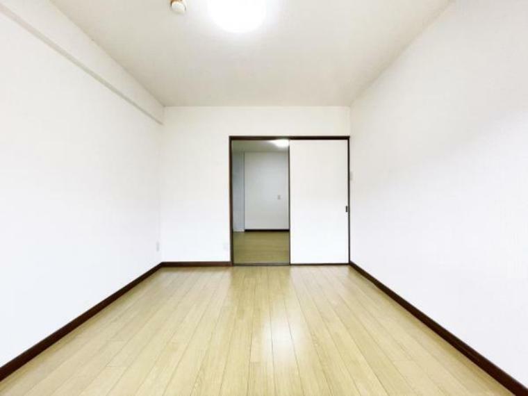 洋室 （洋室）《内覧OK！》ご家族のプライベート空間をご用意できる3DKのお部屋です*リフォーム完了しているので、キレイお部屋で新生活をすぐにスタートできますね＾＾