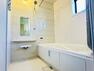 浴室 1616サイズ（1坪タイプ）のバスルームには、浴室冷暖房乾燥機が完備