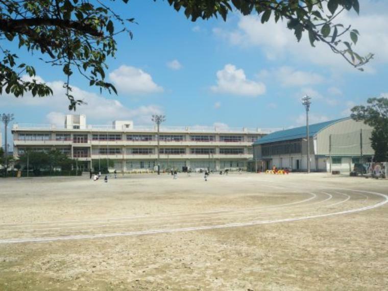 小学校 【小学校】加須市立礼羽小学校まで169m