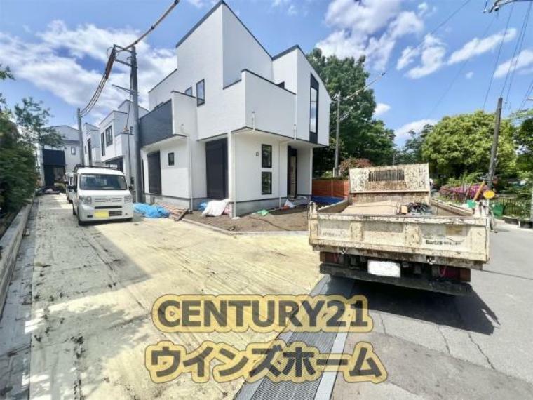 現況外観写真 JR埼京線「南与野」駅徒歩10分！閑静な住宅街に令和6年6月完成予定の全4邸！こちらは1号棟です！