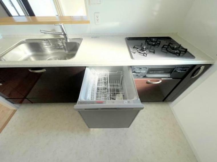 ダイニングキッチン ■家事負担も軽減できるビルトイン食洗機付き！