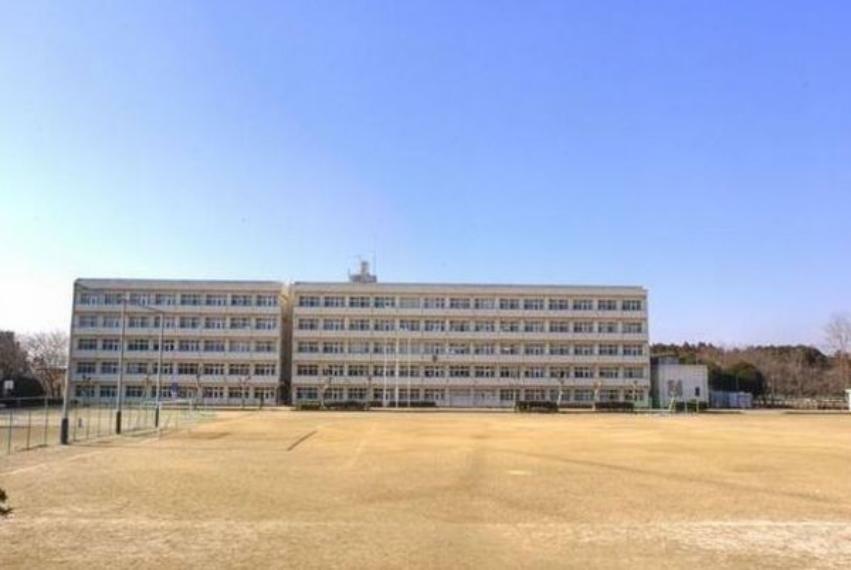 中学校 鎌ケ谷市立第五中学校 徒歩30分。