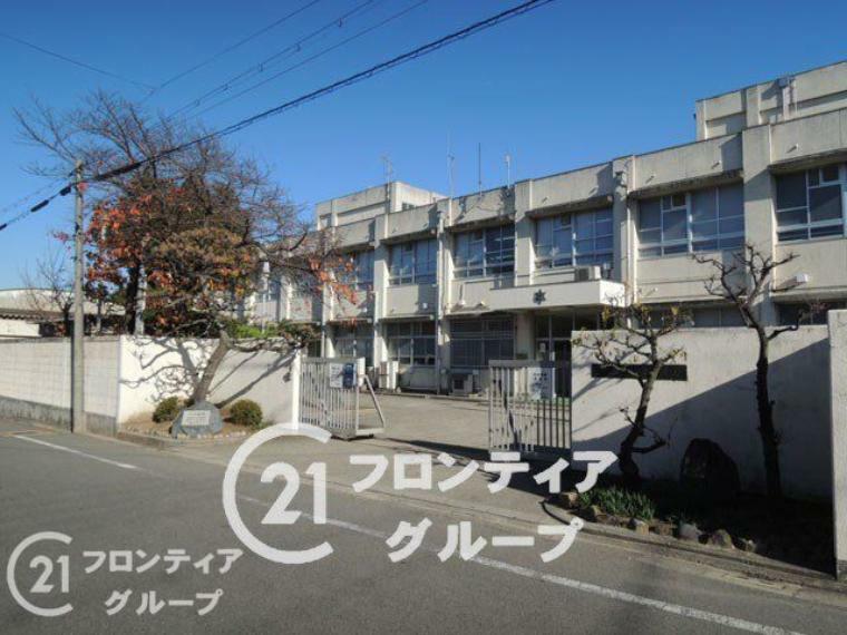 中学校 堺市立登美丘中学校 徒歩21分。