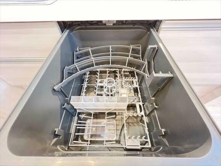 後片付けもラクラクな食器洗乾燥機付高温洗浄なので清潔！水道代も抑えられます