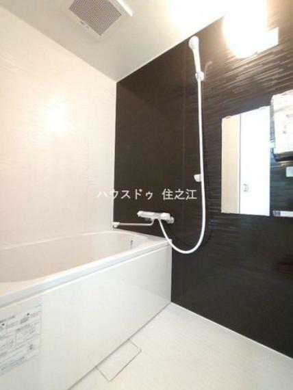 浴室 【浴室】お子様と一緒にバスタイムを楽しめる広々浴室