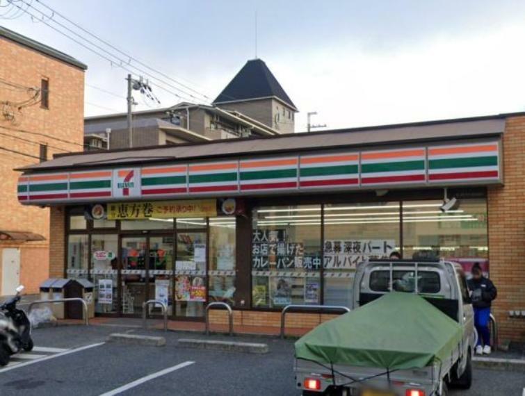 コンビニ セブンイレブン和泉尾井町店