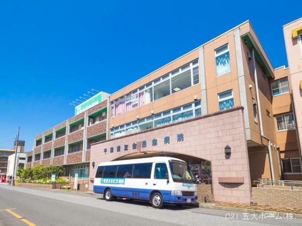 病院 千葉愛友会記念病院　流山市にある総合病院です。最寄りの南流山駅（北口、タクシー乗り場先）より無料送迎バスが出ています。