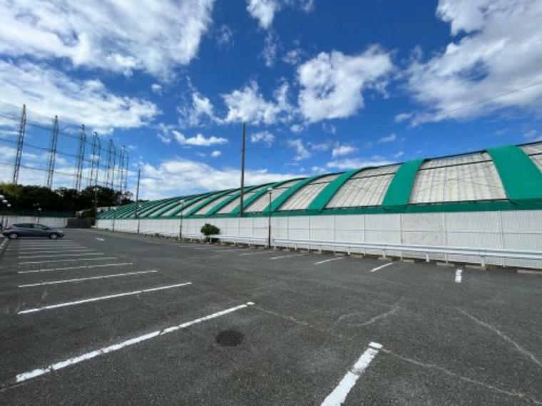 【スポーツ施設】香里グリーンテニスクラブまで422m