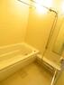 浴室 1418サイズのバスルーム浴室換気乾燥機、追炊き機能も完備しております。