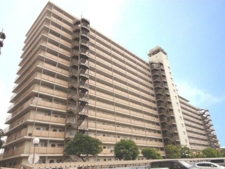 外観写真 【建物外観】昭和57年7月建築　鉄骨鉄筋コンクリート造14階建4階部分です。
