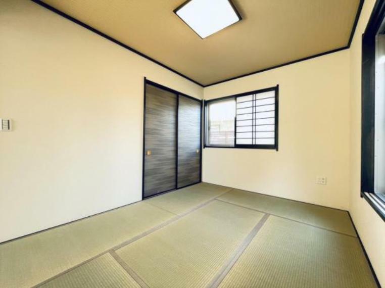 和室 リビングと隣り合う和室を開放すれば、ひときわ広々とした空間に！