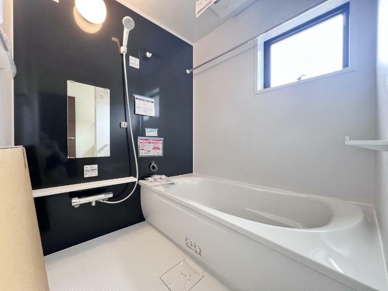 浴室 オートバスシステム・浴室暖房換気乾燥機を搭載した1坪タイプの浴室（3号棟）