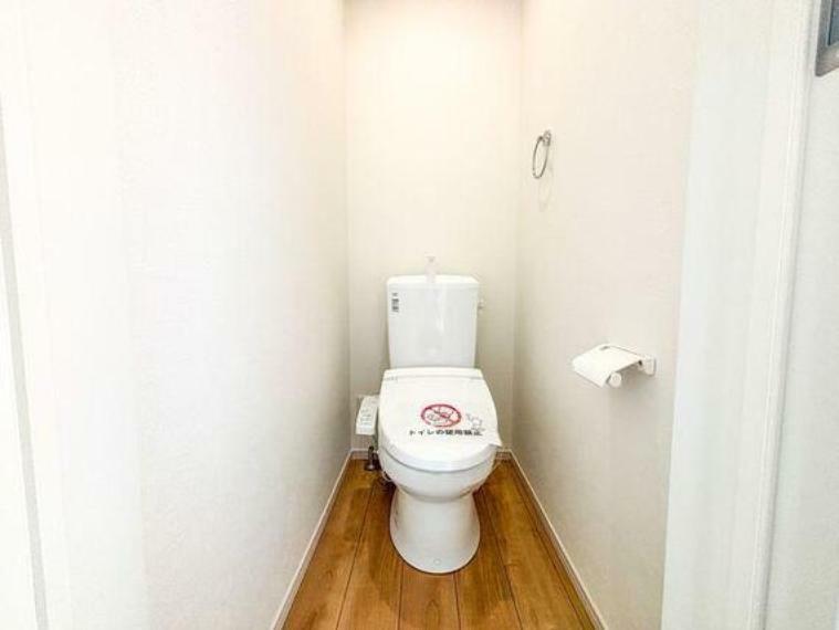 トイレ トイレは1Fと2Fにあります。