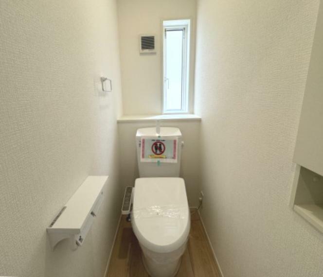 トイレ コンパクトで使いやすいトイレです