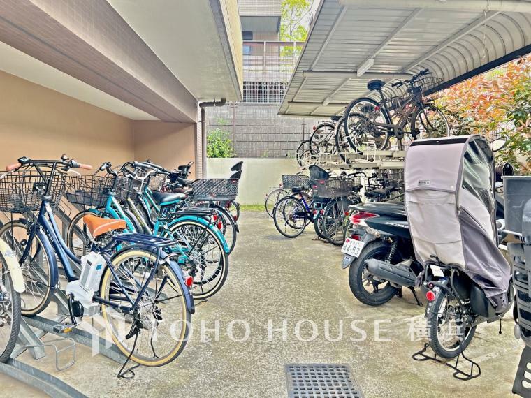 駐輪場 屋内式の駐輪スペースは、雨風から大事な愛車を守ってくれます。
