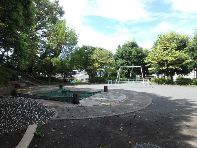 公園 今川公園（豊かな自然に囲まれながらスポーツを楽しんだり、遊具で遊んだりとご家族皆さんが楽しめる公園です。 ）