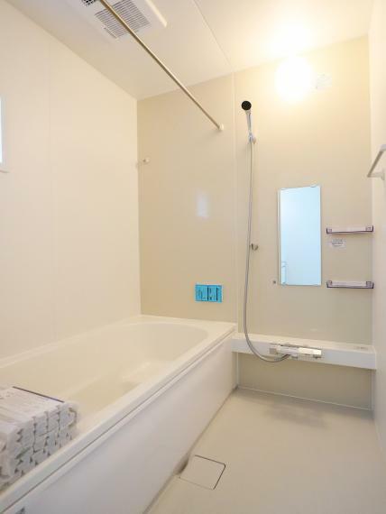 浴室 【1号棟】乾燥暖房機付きユニットバス