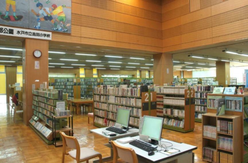 図書館 【図書館】東部図書館まで1564m