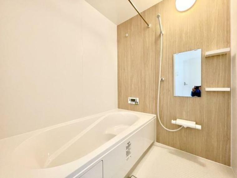 浴室 ■■一日の疲れを癒す■■ 癒しの空間バスルームです。天気に左右されずに洗濯物を乾かせる、浴室乾燥機＆オートバス機能付きです。