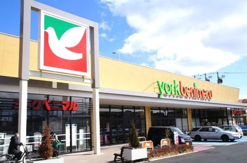 ショッピングセンター ヨークタウン市名坂 アクロスプラザ（専門店街）まで約3640m（徒歩46分）