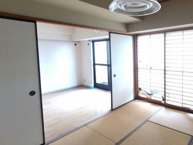 【リフォーム中】和室別角度からの写真です。日本人ならではの和室。やっぱり一部屋は欲しいですよね。イグサの香りで落ち着いた時間をお過ごしください。