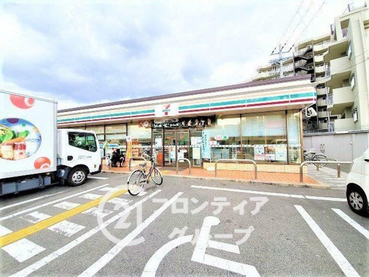 セブンイレブン堺東上野芝町2丁店 徒歩12分。徒歩8分。