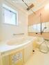 浴室 【浴室】快適な使い心地とゆとりある空間が1日の疲れを解きほぐすバスルームです。