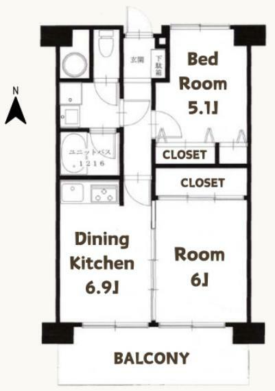間取り図 中古戸建2DKは、夫婦2人の生活に必要なスペースを、経済的な価格で、手に入れることが出来ます。少し広めのダイニングキッチンと2つの区切られた部屋があれば、寝室や書斎など、お部屋の用途が広がります。