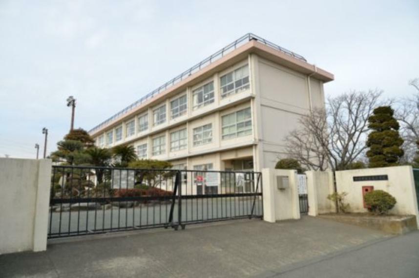 小学校 【小学校】平塚市立真土小学校まで1174m
