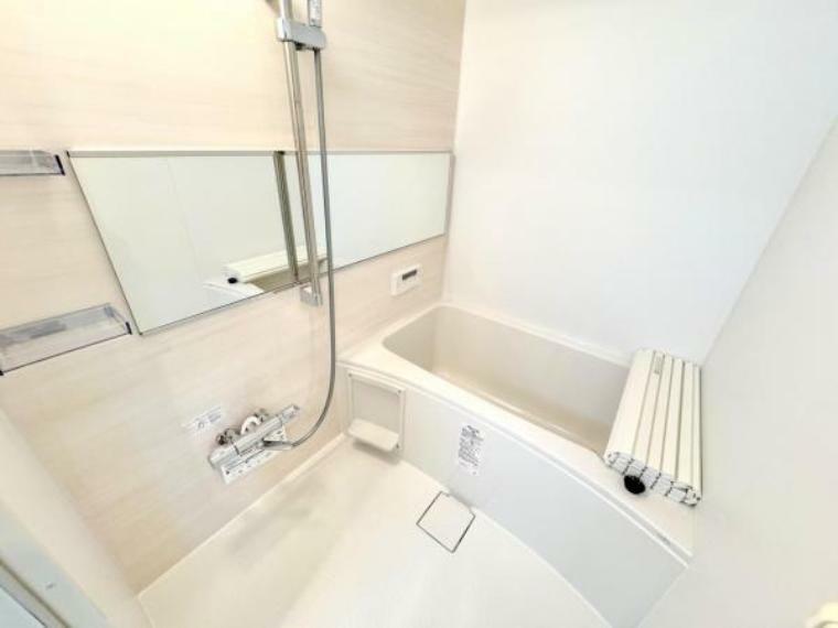 浴室 ■換気乾燥暖房機付きの浴室で快適なバスタイム！