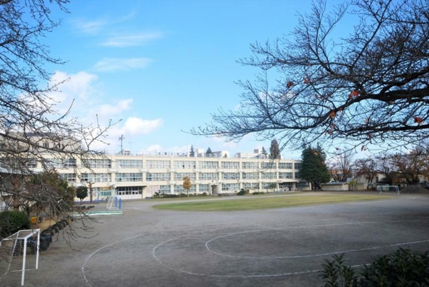 昭島市立光華小学校（約890m）