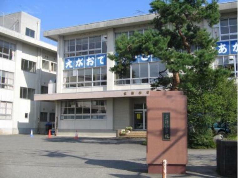 小学校 【小学校】鯖江市立立待小学校まで約2000mです。