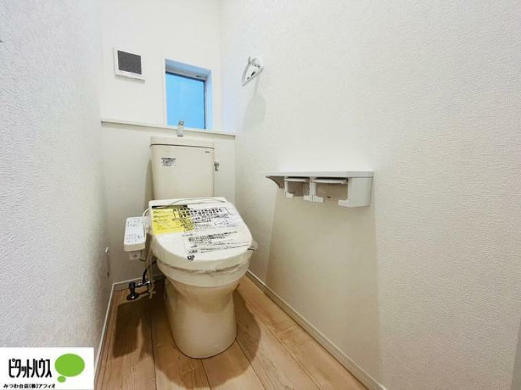 施工例写真:1・2階ウォシュレットトイレ完備。