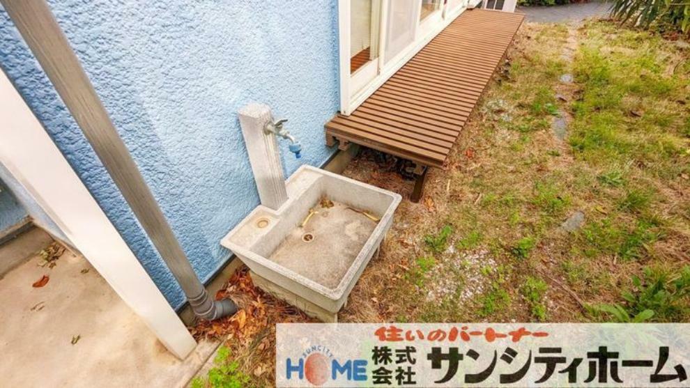 庭 外水洗がありガーデニングにも最適です。