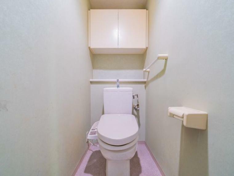 トイレ トイレ。※画像はCGにより、家具等の削除、床・壁紙等を加工した空室イメージです。