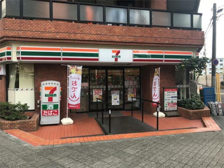 コンビニ セブンイレブン 川口駅西口店
