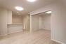 居間・リビング LDK12.5帖:清潔感があり、明るく落ち着いた雰囲気の室内空間！